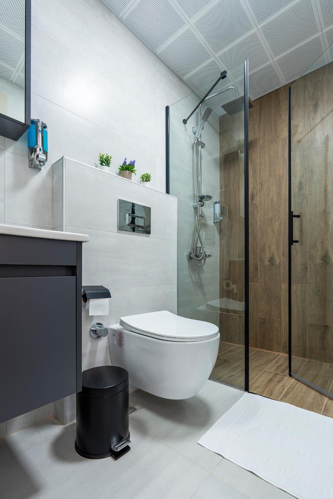 Doqu Suites Hotel Antalya Bagian luar foto