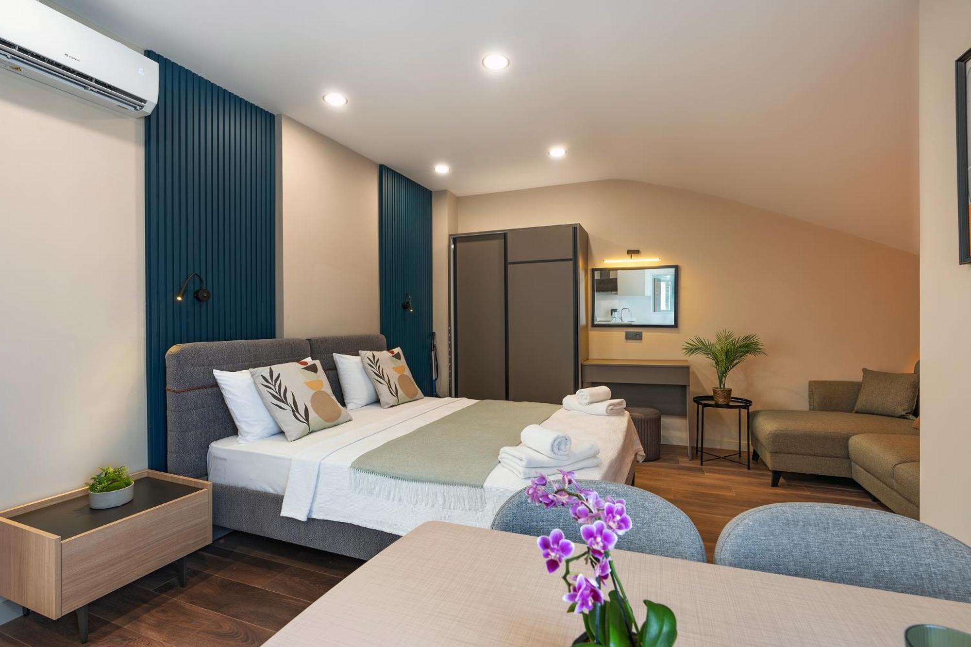 Doqu Suites Hotel Antalya Bagian luar foto