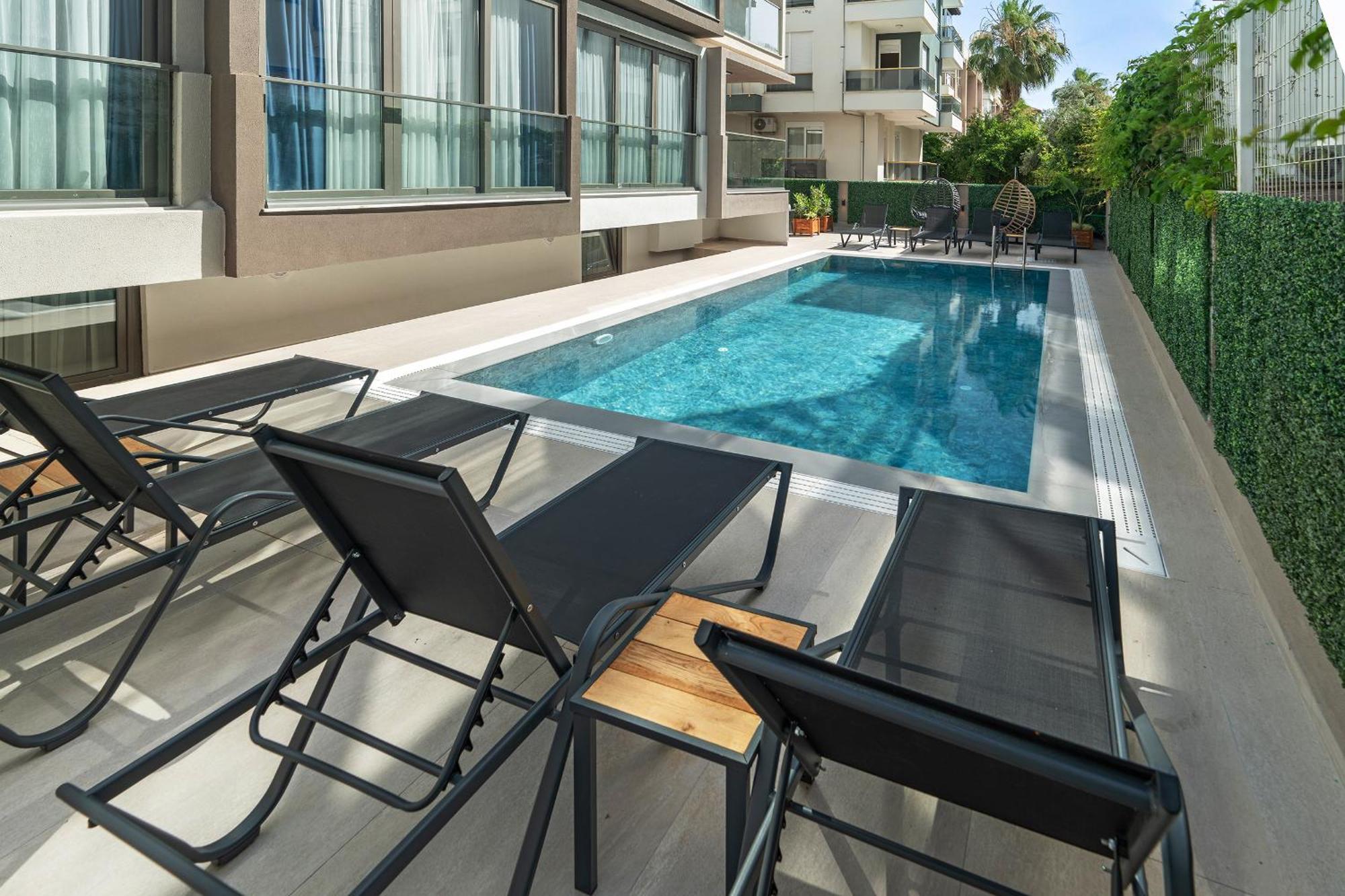 Doqu Suites Hotel Antalya Bagian luar foto